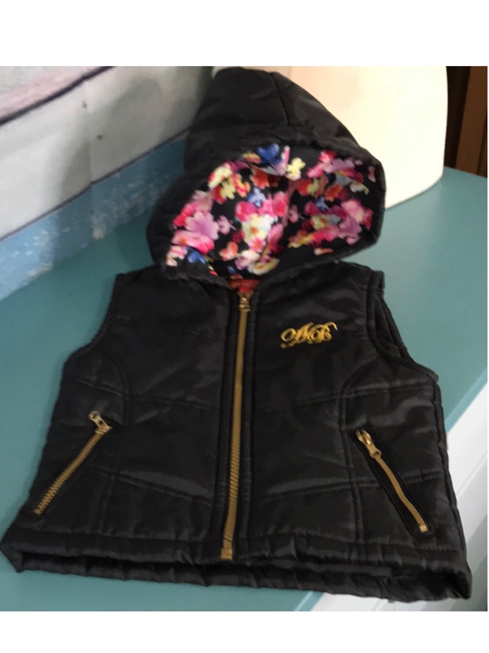 4T baby apple bottoms vest with floral hood
